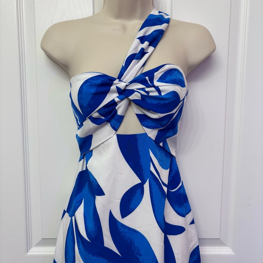 Blue Leaf One-Shoulder Bow Maxi Dress | FORE S - Picture 3 of 11